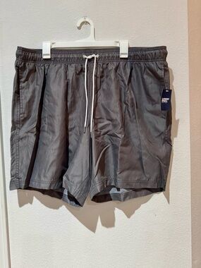 Lands' End Men's Gray Swim Trunks